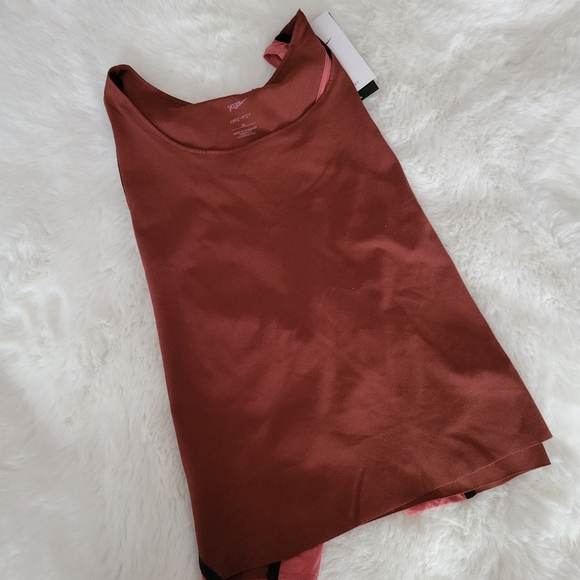 🤎NIKE YOGA DRI-FIT LUXE CROPPED TANK SIZE 3X - Picture 5 of 6